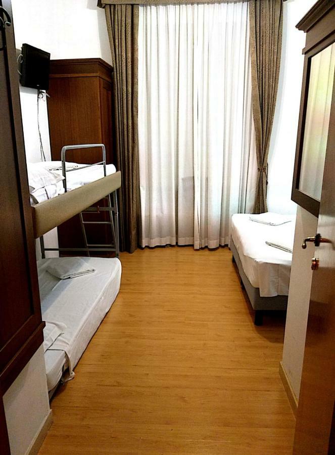 Guesthouse Alex II Rom Eksteriør billede